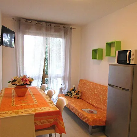 Isi * ビビオーネ