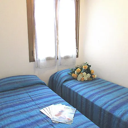 Isi * ビビオーネ